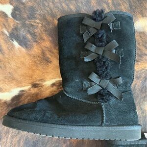 Koolaburra by UGGs Black Boots with Side Bows